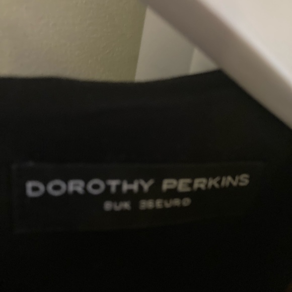 Dress - Picture 5 of 5